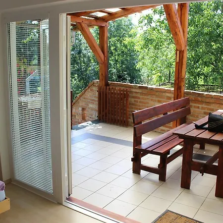 Apartment Penzion Gomelska *